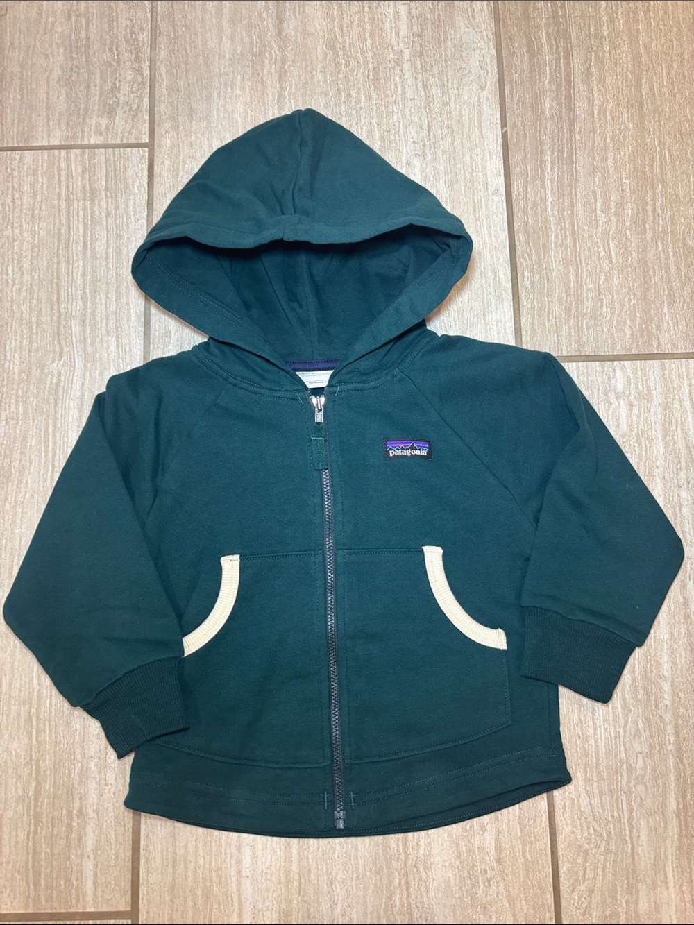 NWT Patagonia Full-Zip Hoody Sweatshirt, Size 2T